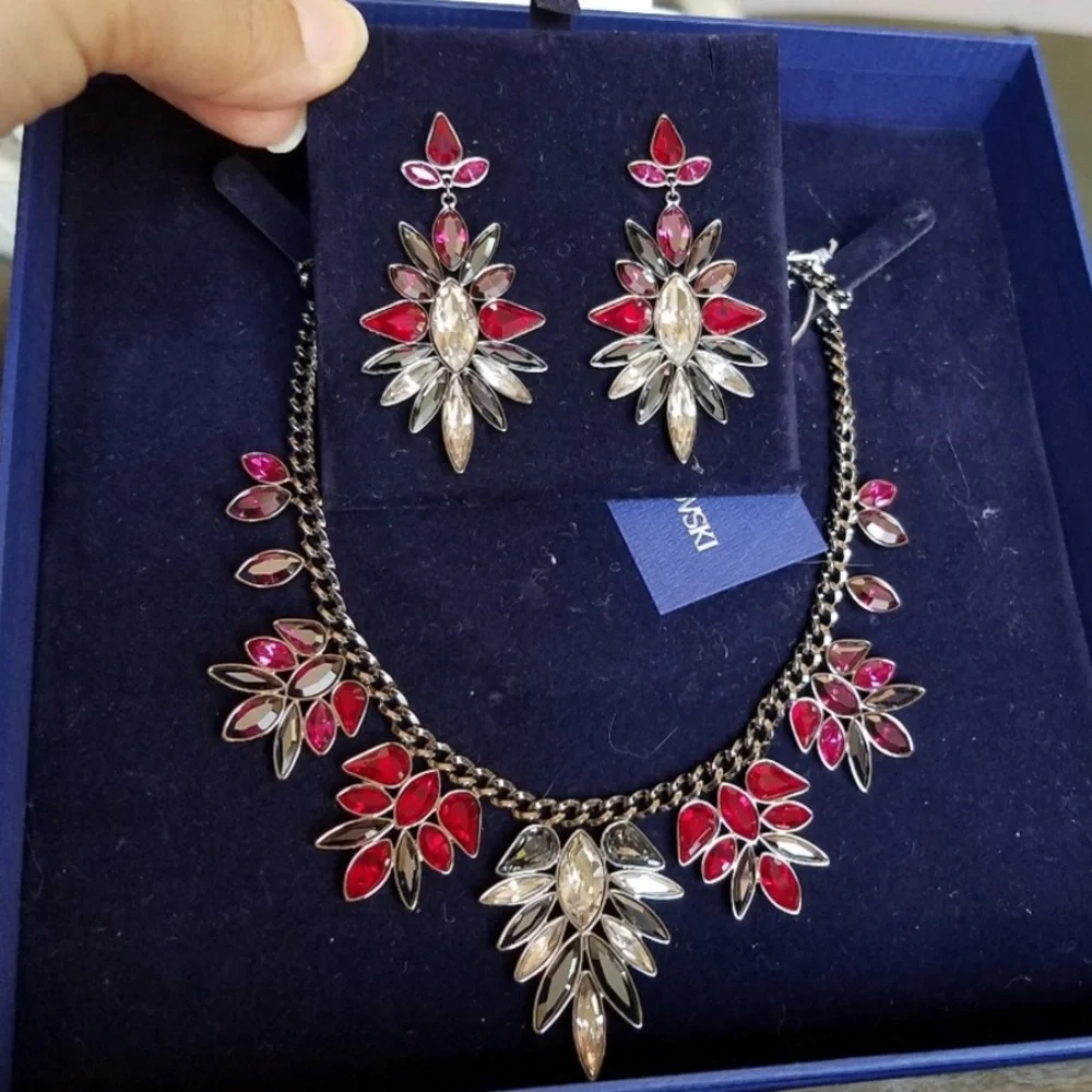AUTHENTIC Swarovski RARE Red Vermilion Statement Necklace & Earrings NWT